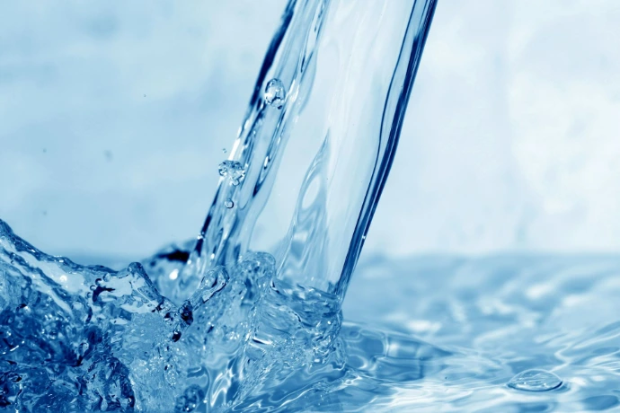 Trinkwasser als best kontrolliertes Lebensmittel - wir überwachen onlien die mikrobiologische und chemische Qualtität.